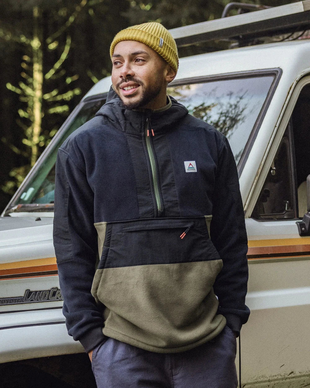 Passenger Men's Woodland Hooded 1/4 Zip Fleece