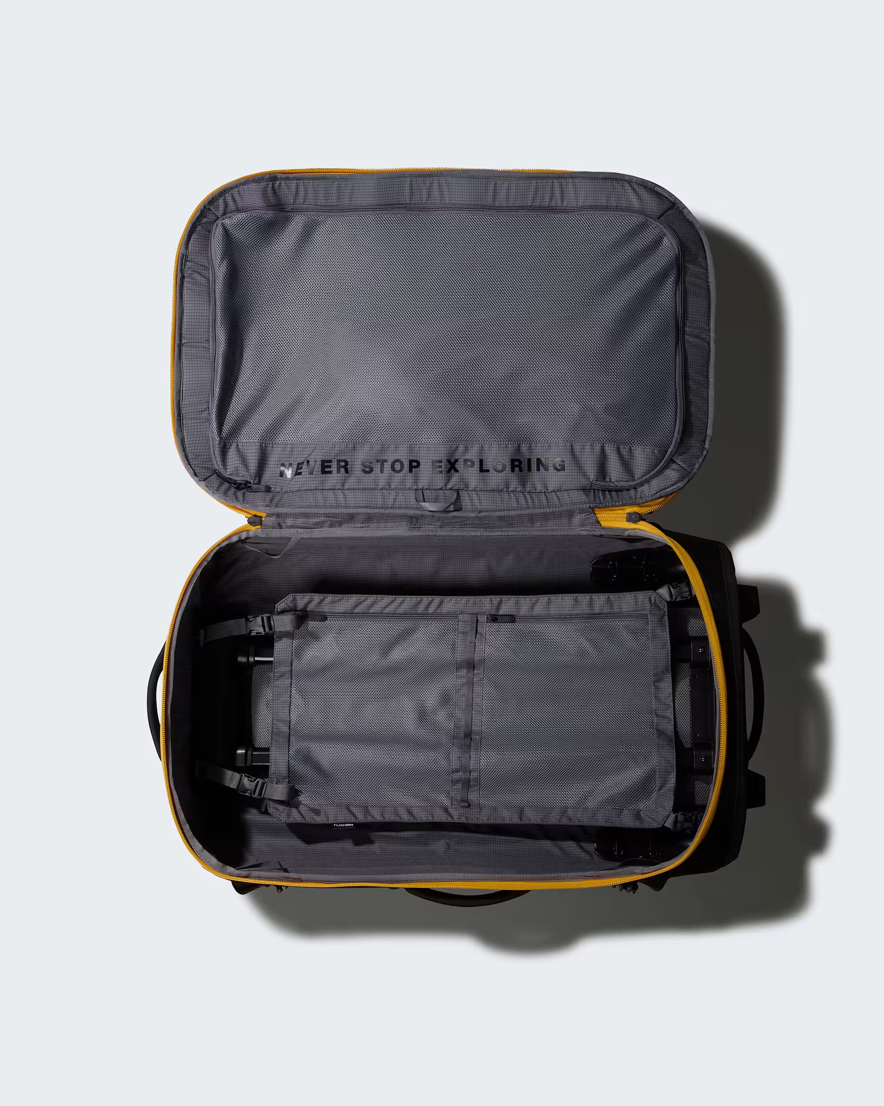 The North Face Base Camp Voyager Rolling Thunder 28