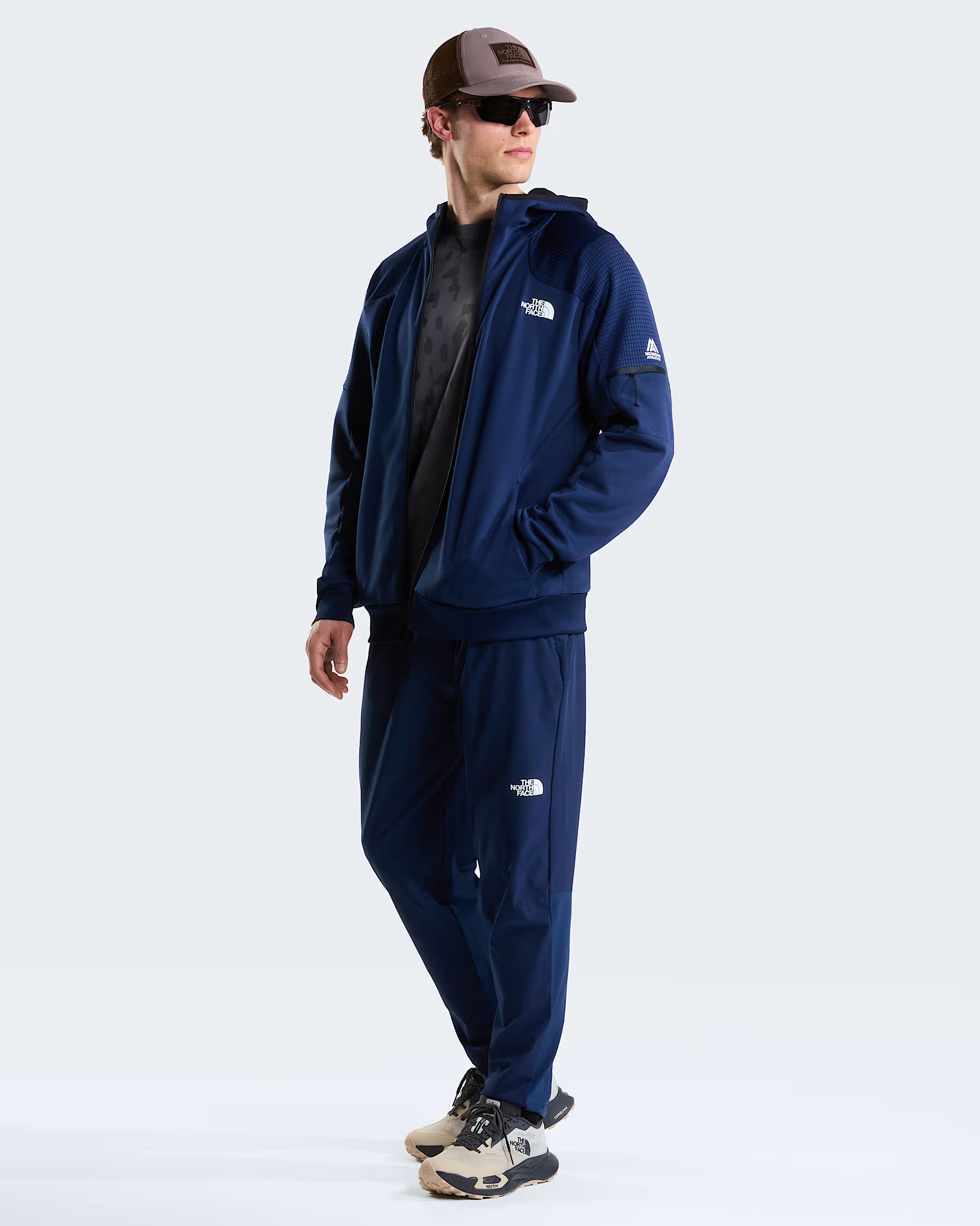 The North Face Mens Mountain Athletics 2.0 Hooded Full-Zip Fleece